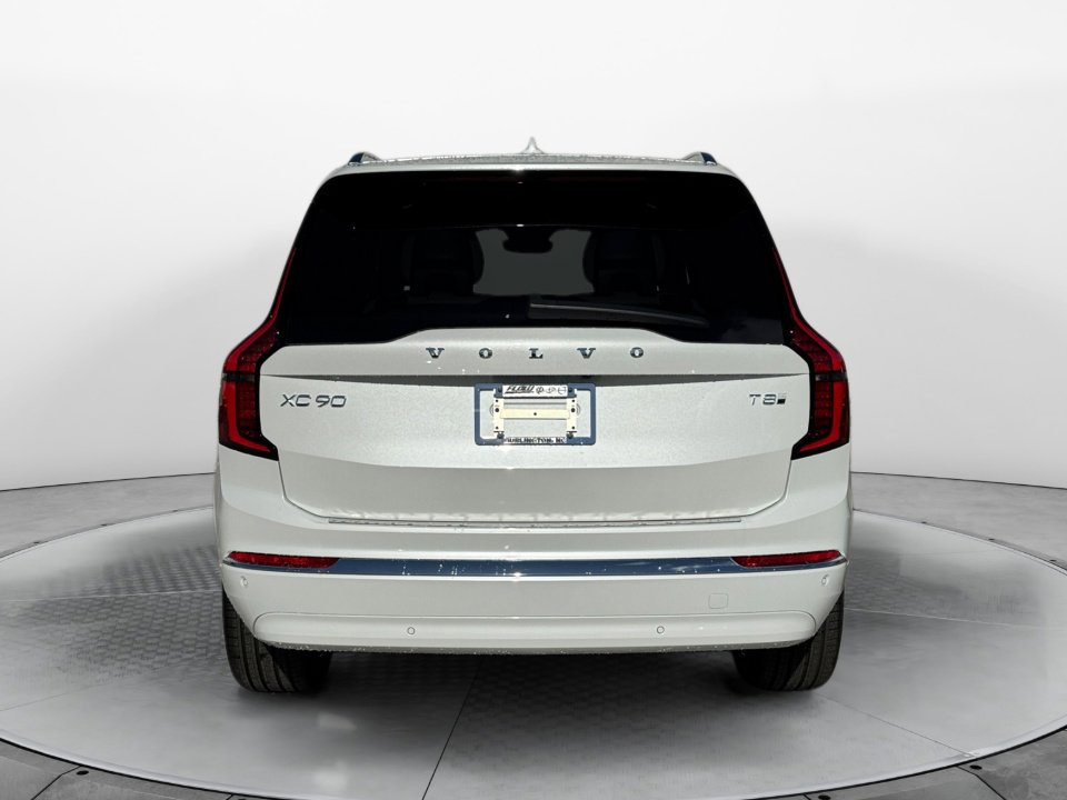 New 2026 Volvo XC90 T8 Plus w/ Protection Package Premier image 6