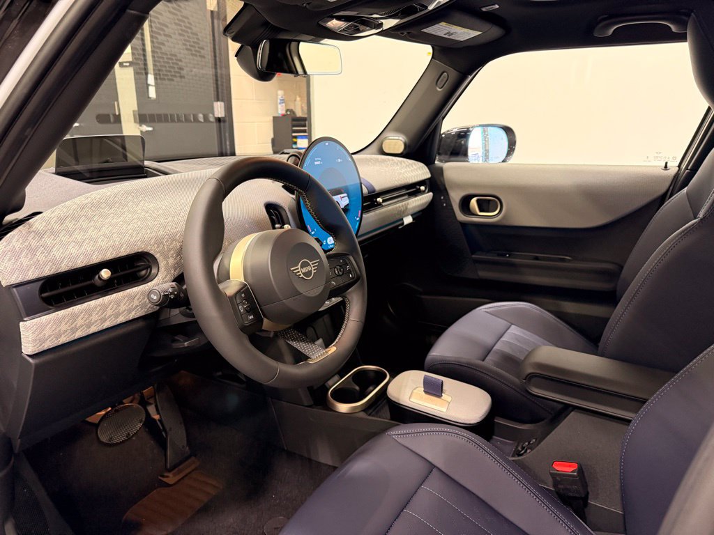Certified 2026 MINI Cooper 4-Door Hardtop FWD image 11