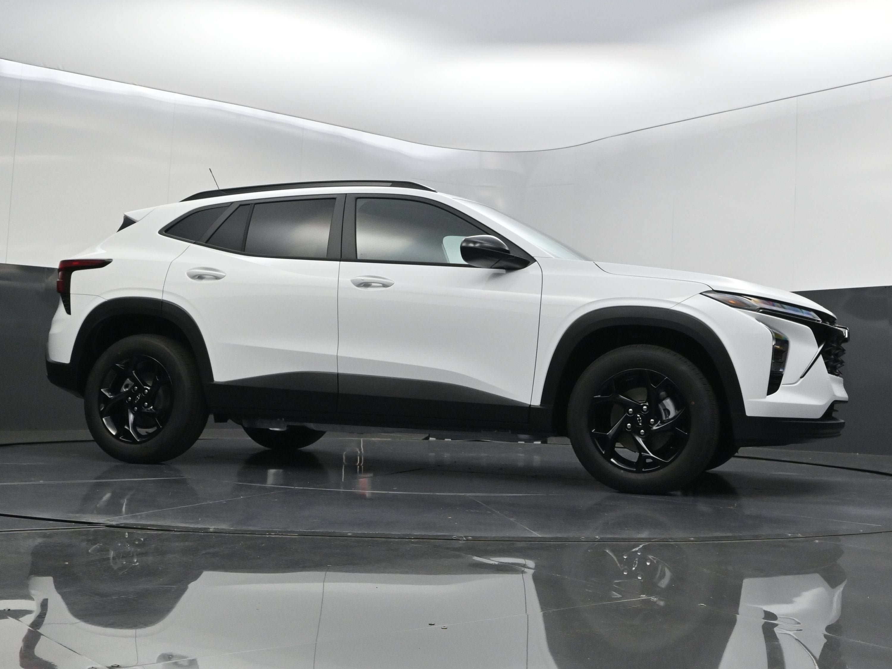New 2026 Chevrolet Trax RS w/ Sunroof Package FWD image 42