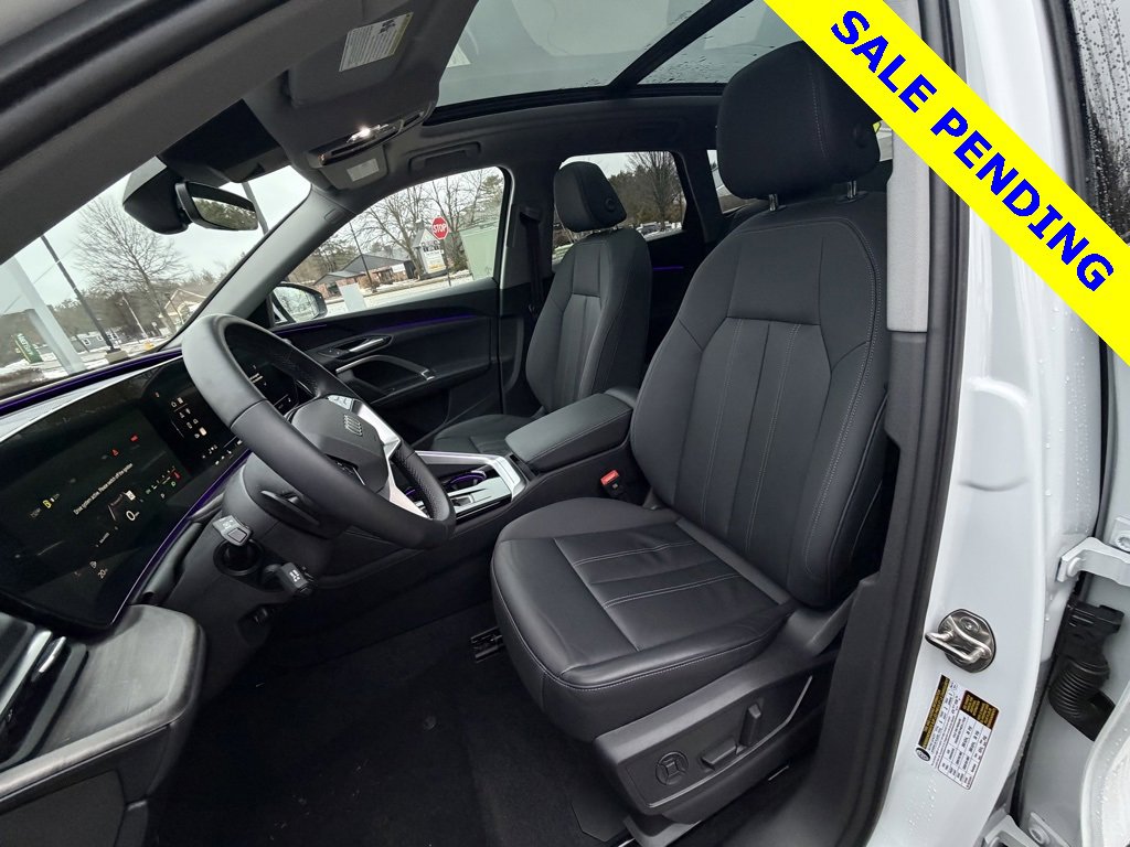 Used 2025 Audi Q5 Premium w/ Convenience Package image 22