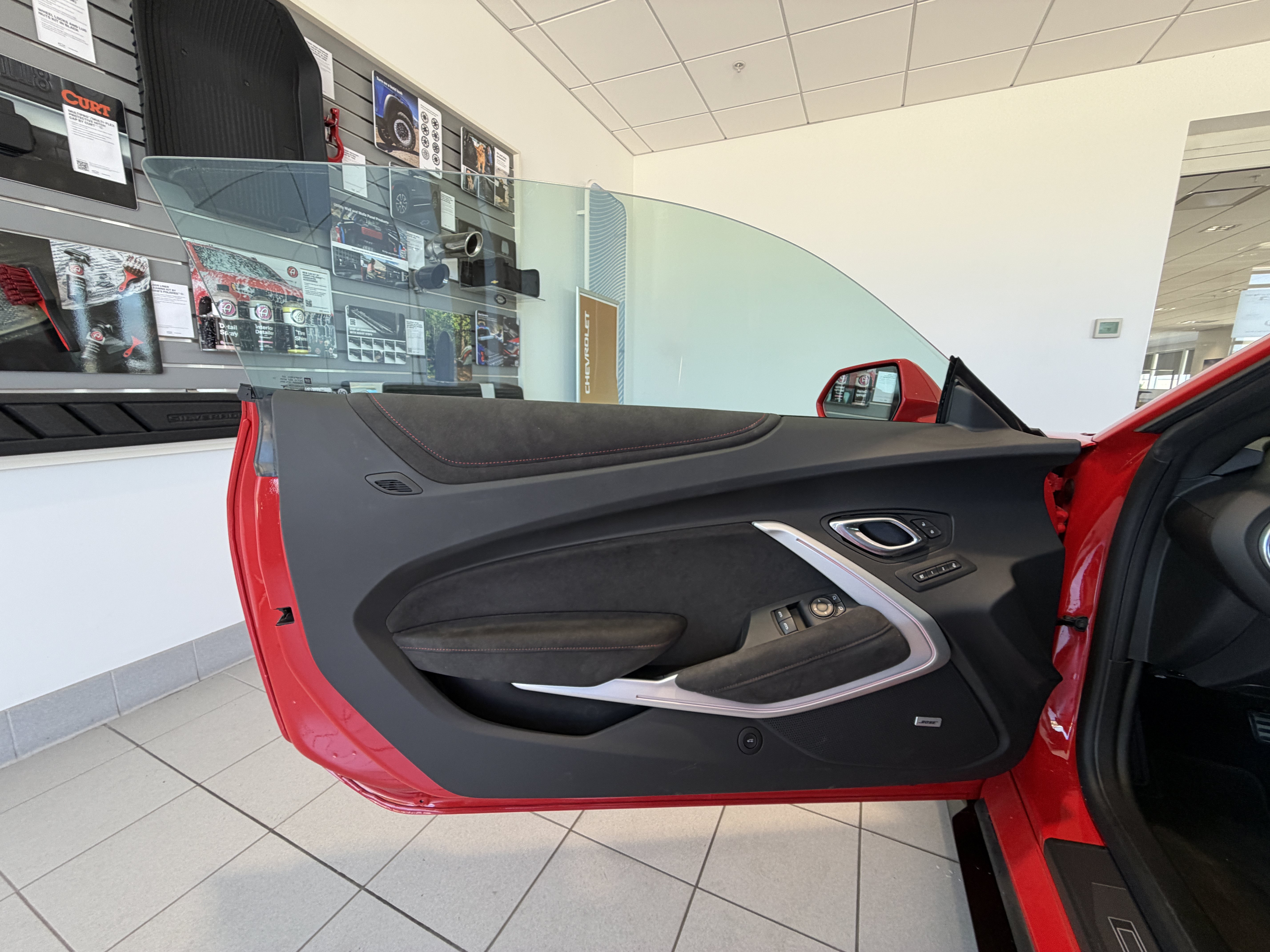 Used 2018 Chevrolet Camaro ZL1 RWD image 8
