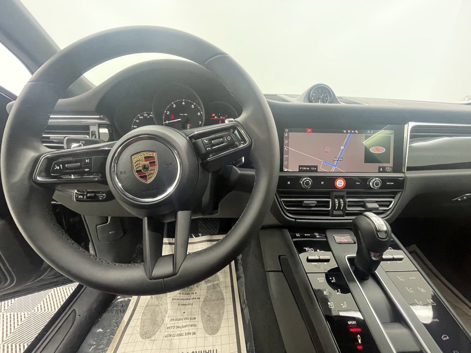 Certified 2026 Porsche Macan Turbo image 5