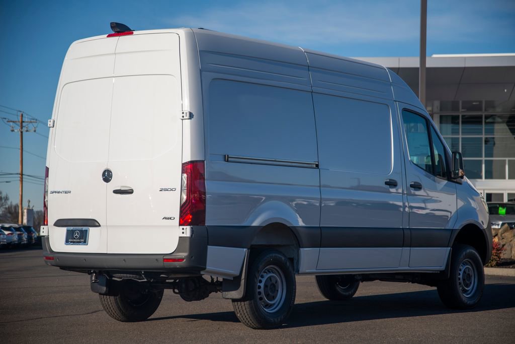New 2026 Mercedes-Benz Sprinter 144 Cargo image 9