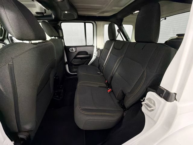 Used 2024 Jeep Wrangler Unlimited Sahara AWD/4WD image 23