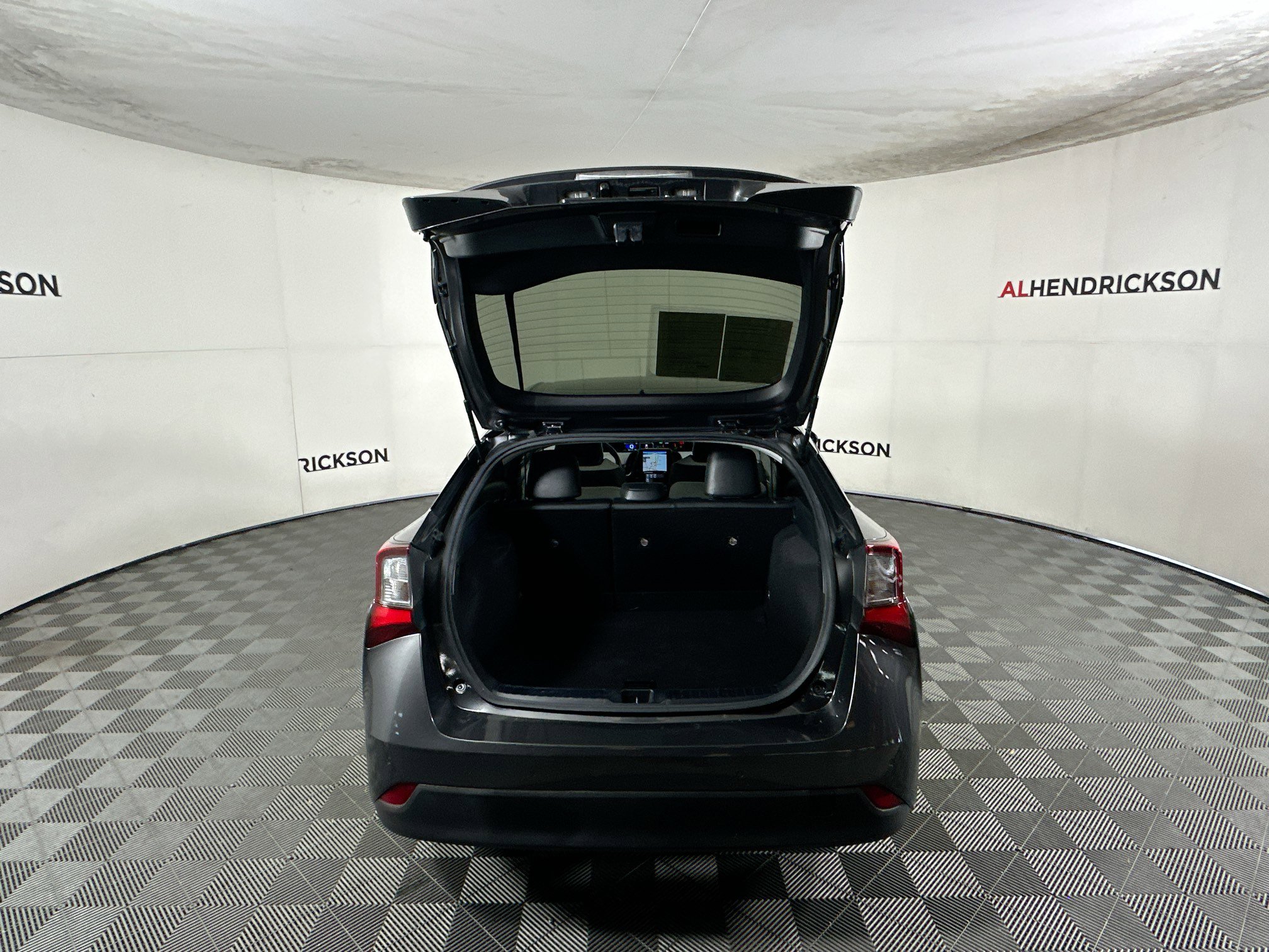 Used 2022 Toyota Prius Limited image 31