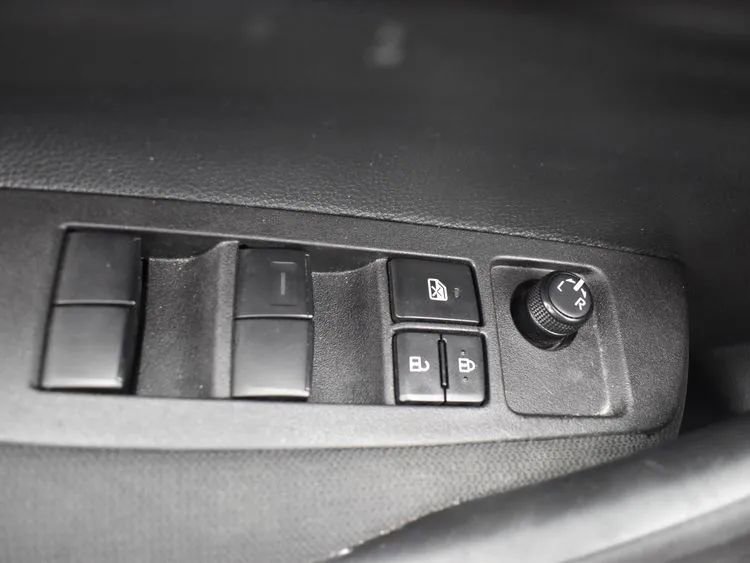 Used 2025 Toyota Corolla LE image 20