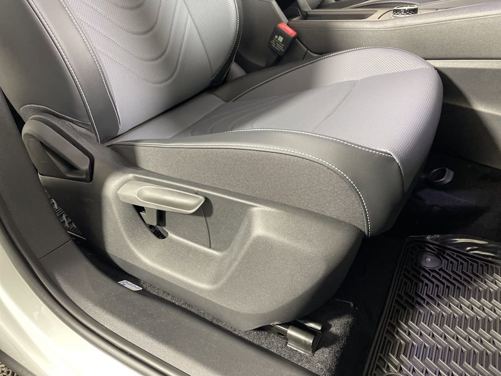 New 2026 Volkswagen Tiguan SE AWD/4WD image 24