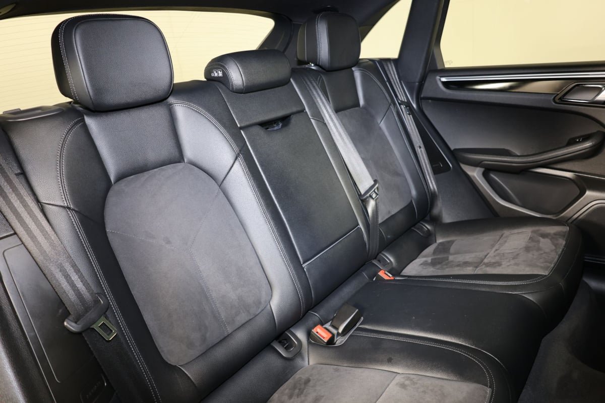 Used 2017 Porsche Macan S AWD/4WD image 42