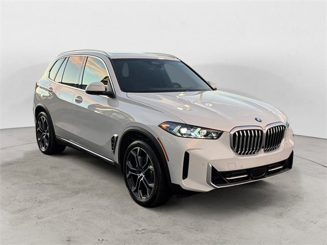 New 2026 BMW X5 xDrive40i w/ Premium Package image 1