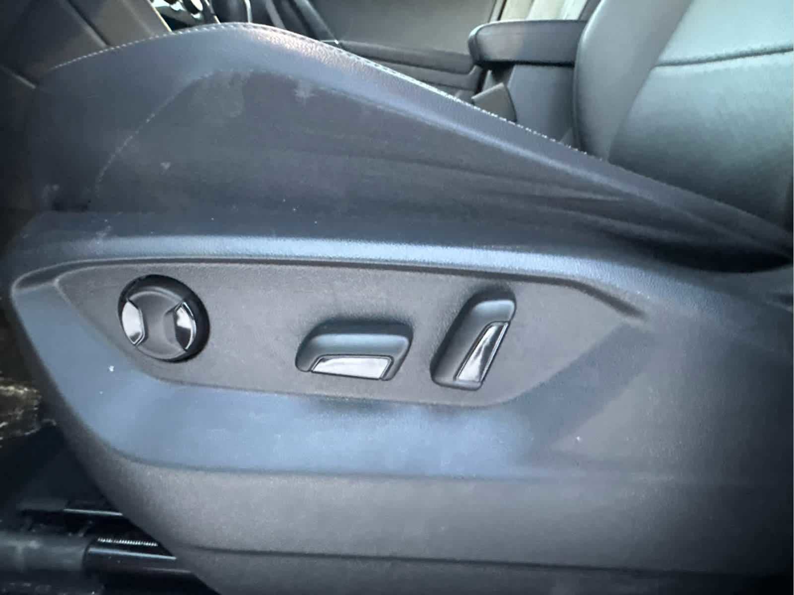 Certified 2020 Volkswagen Tiguan SEL image 21