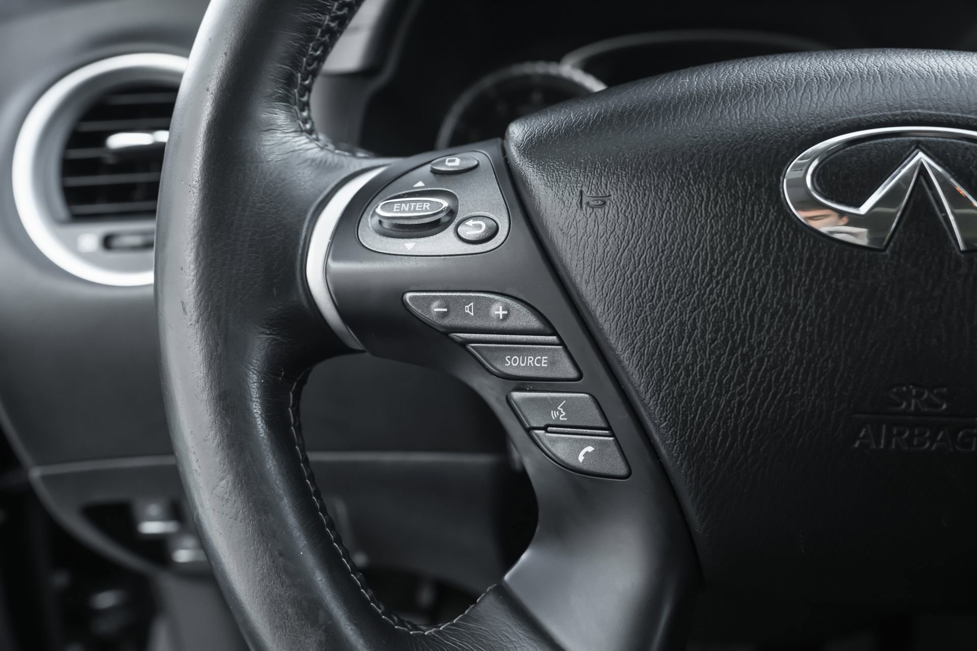 Used 2020 INFINITI QX60 Luxe w/ Essential Package image 19