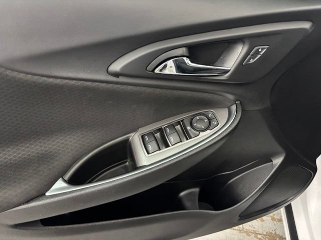 Used 2021 Chevrolet Malibu LT FWD image 10
