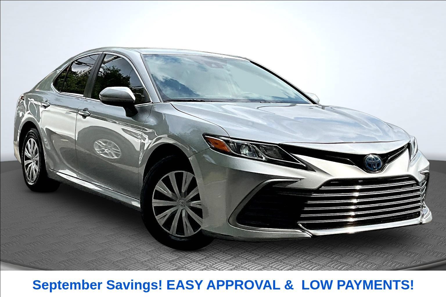 Used 2024 Toyota Camry LE FWD image 2