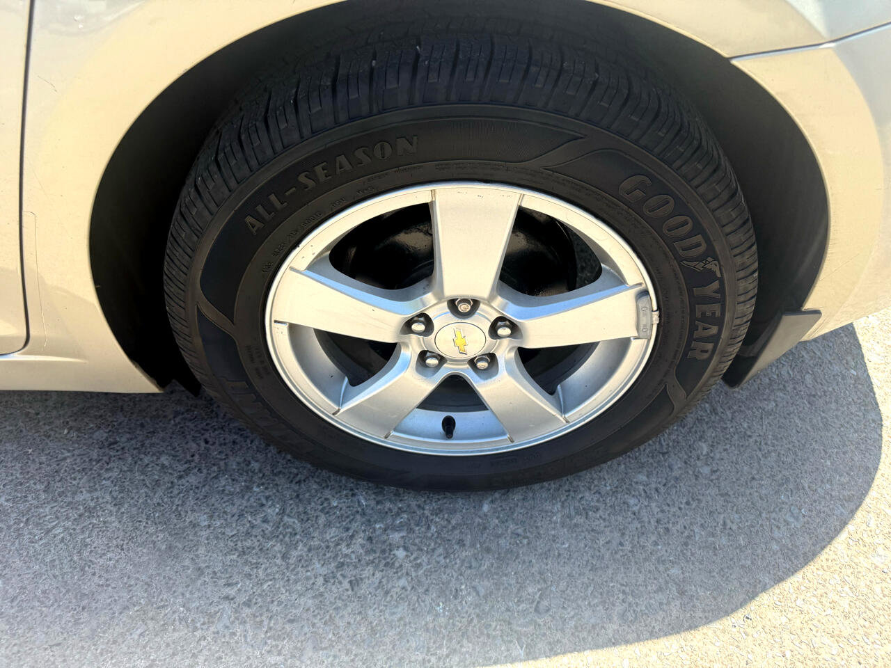 Used 2015 Chevrolet Cruze LT image 15