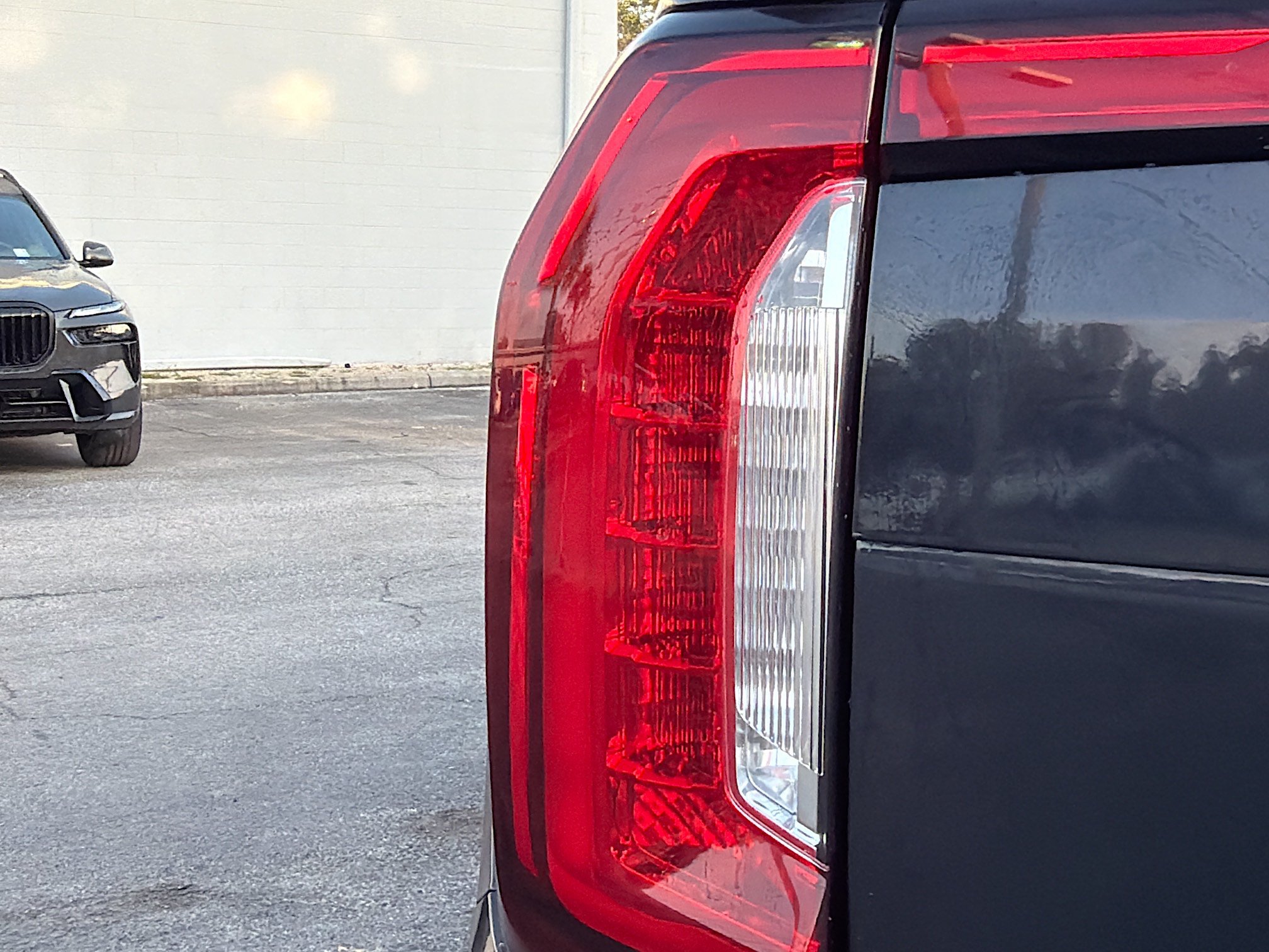 Used 2023 GMC Yukon Denali AWD/4WD image 10