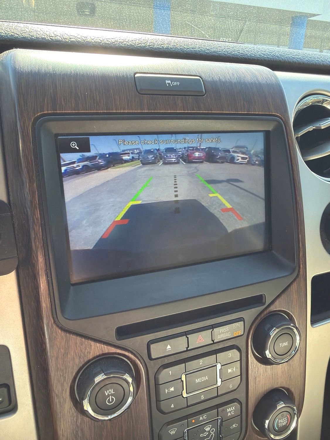 Used 2013 Ford F150 Lariat w/ Luxury Equipment Group AWD/4WD image 11
