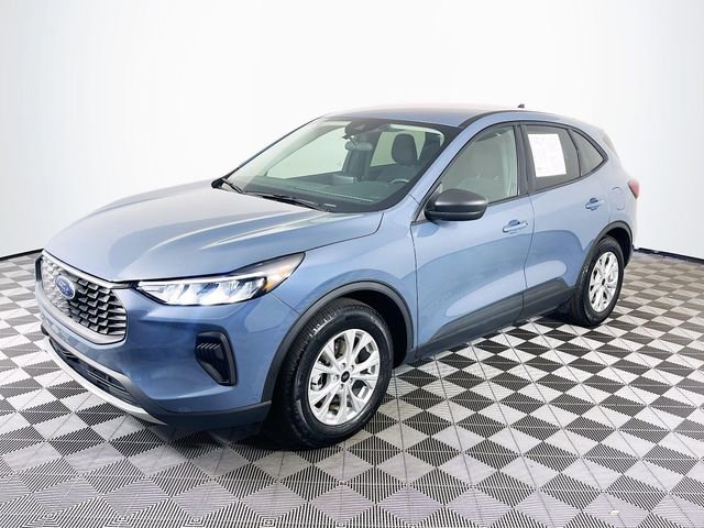 Used 2025 Ford Escape Active FWD image 4