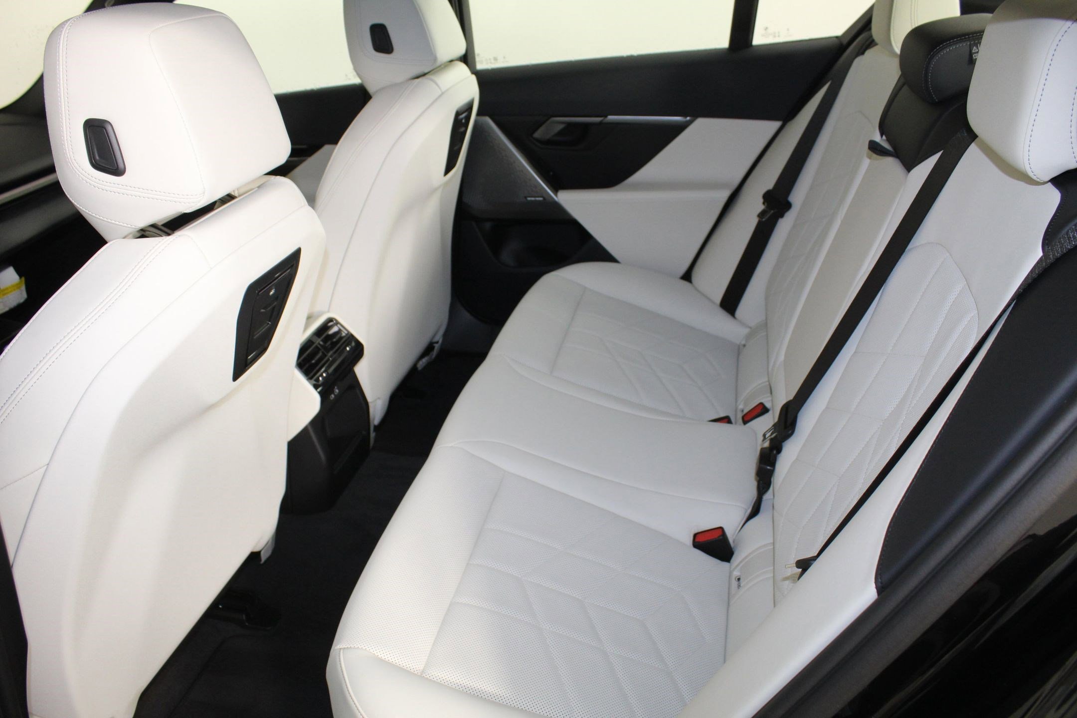 New 2025 BMW 530i 530i image 12