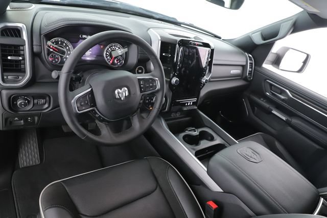 Used 2025 RAM 1500 Laramie w/ Sport Appearance Package AWD/4WD image 18