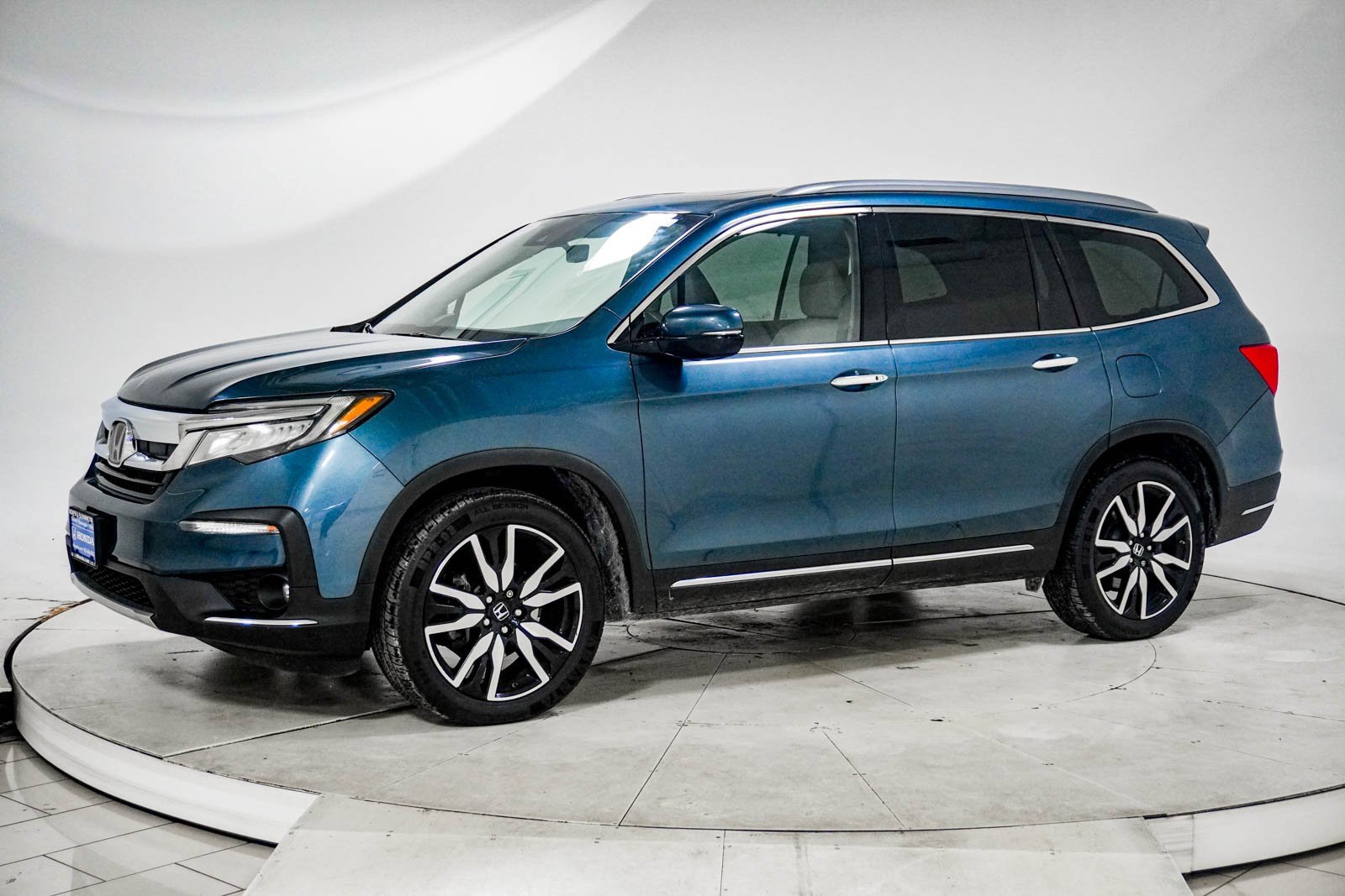 Used 2020 Honda Pilot Touring image 4