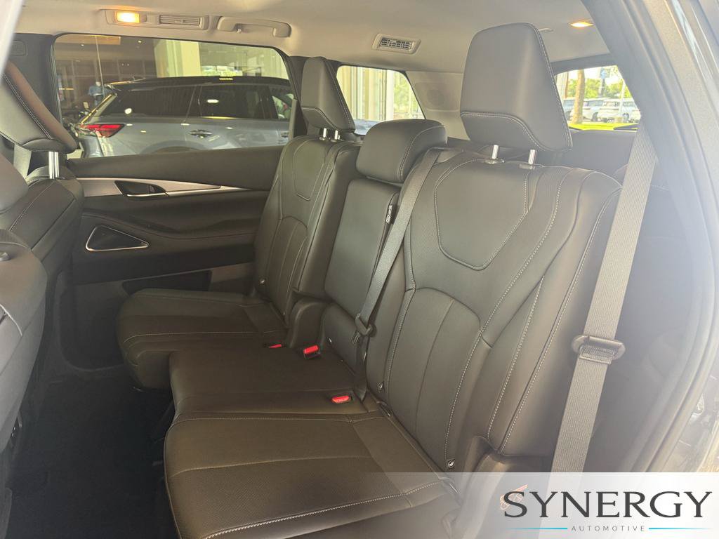 New 2027 INFINITI QX60 Luxe w/ Cargo Package FWD image 30
