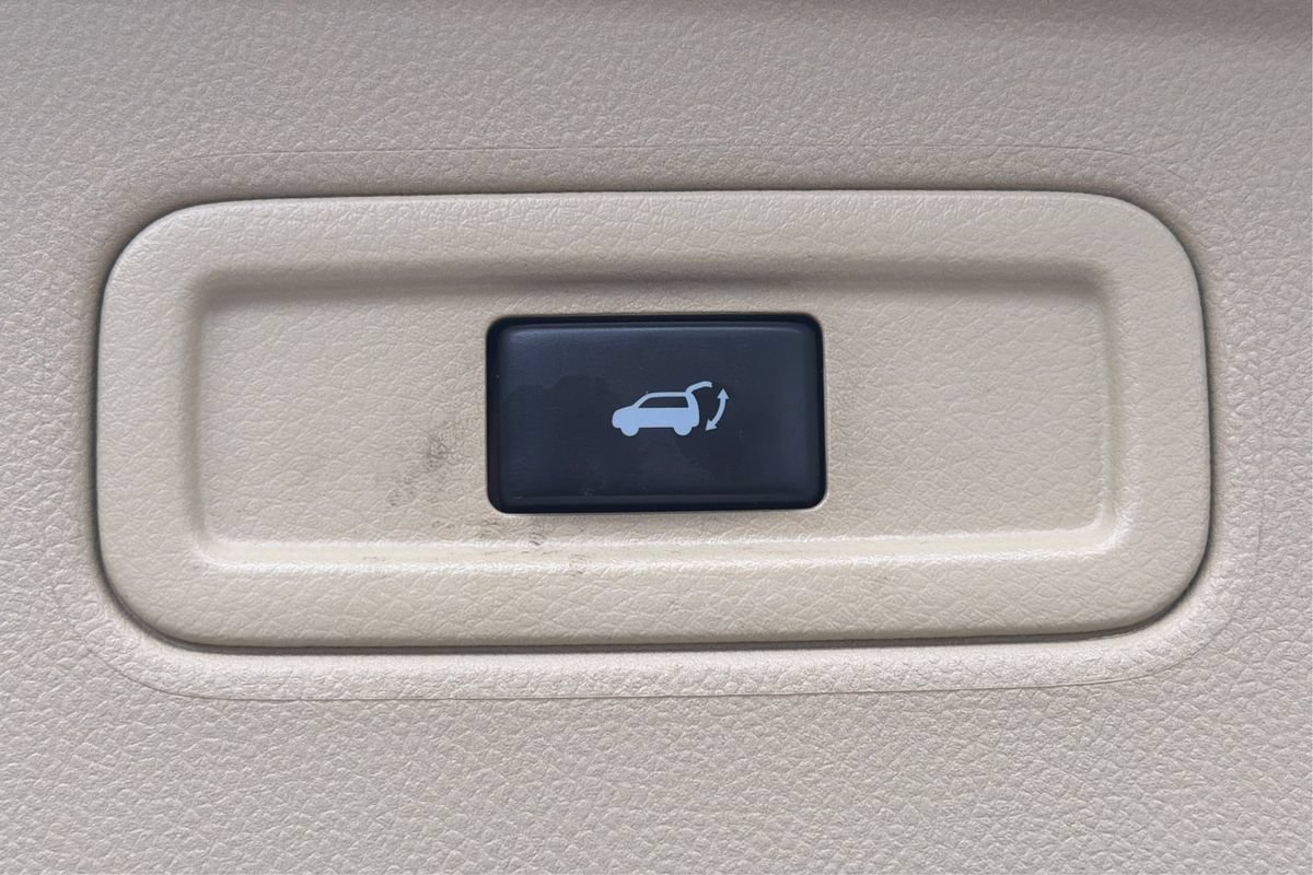 Used 2016 INFINITI QX70 2WD w/ Premium Package image 28