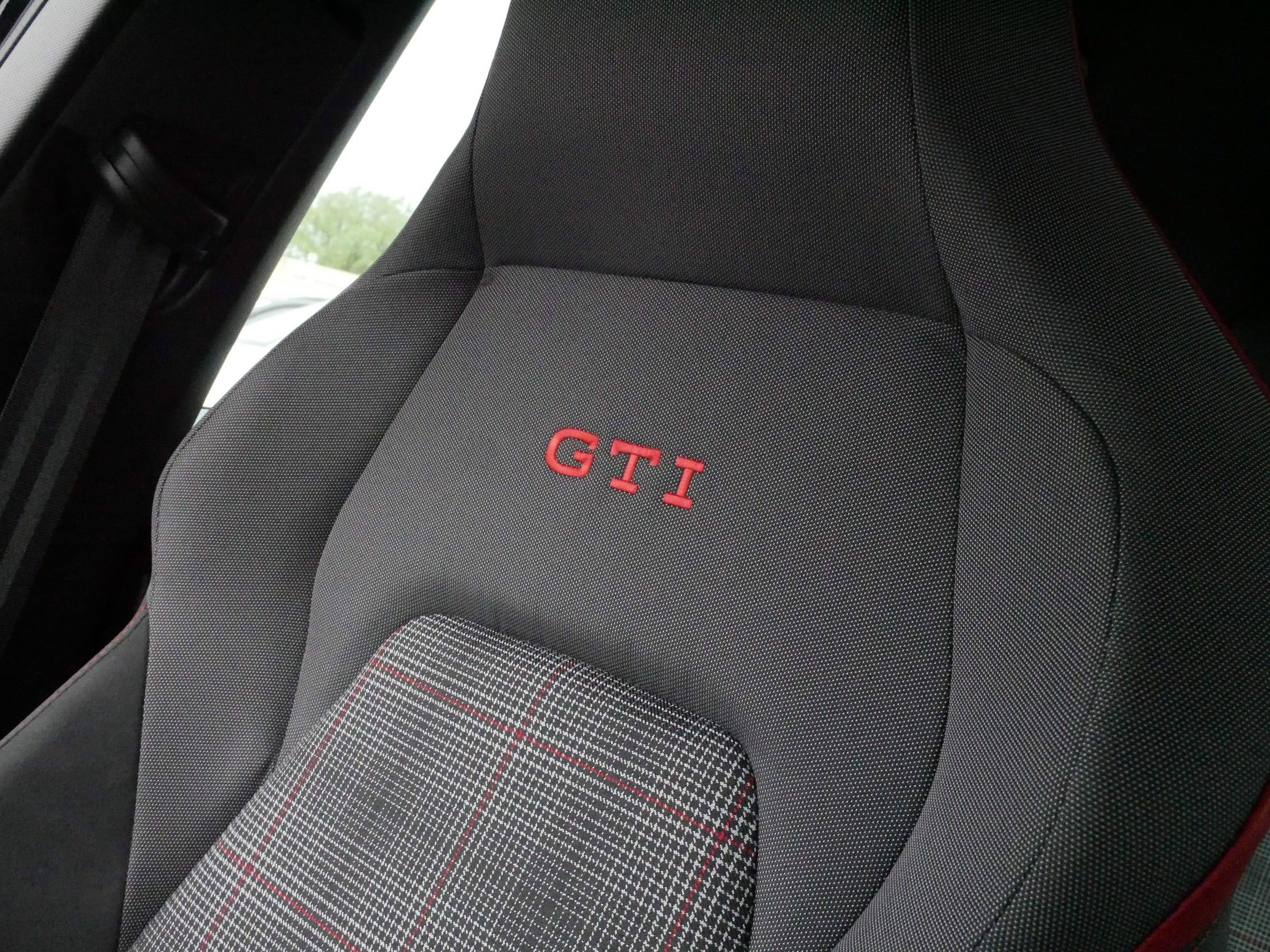 Used 2024 Volkswagen GTI S FWD image 32