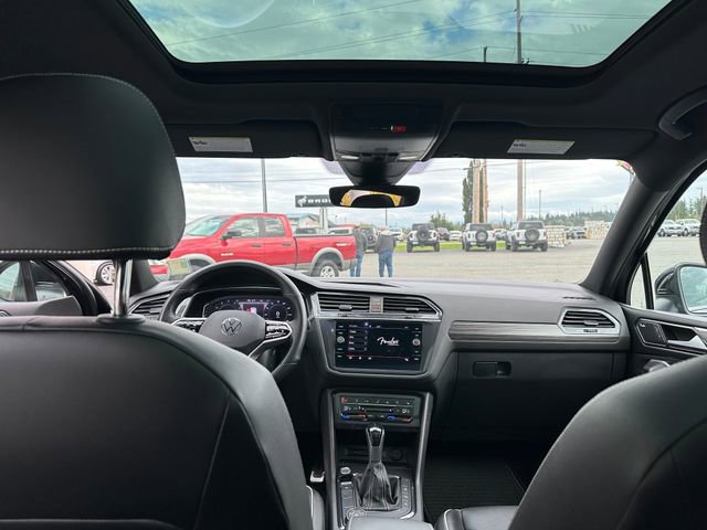 Used 2022 Volkswagen Tiguan SEL R-Line image 21