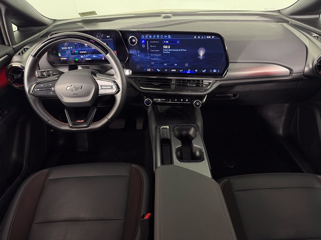 Used 2024 Chevrolet Equinox EV RS FWD image 13