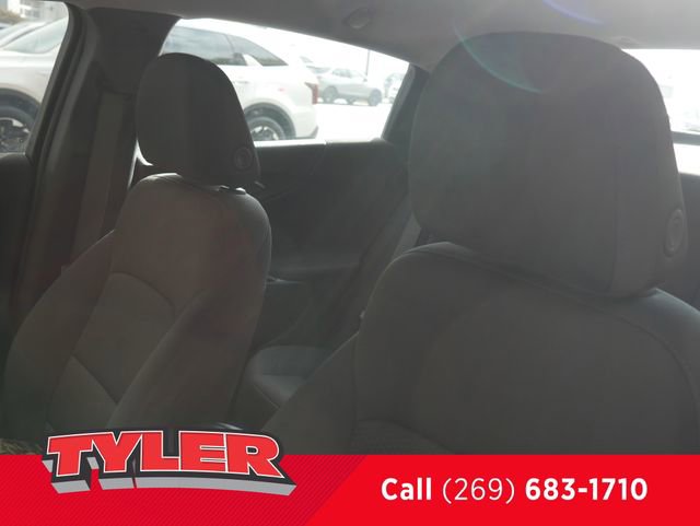 Used 2025 Chevrolet Malibu LT image 40