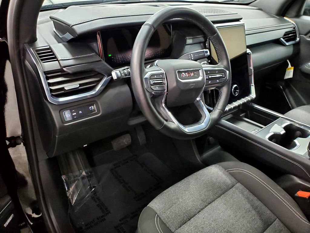 Used 2025 GMC Acadia Elevation image 10