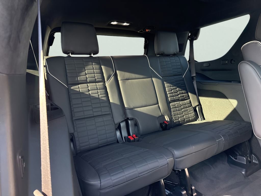 Used 2025 Cadillac Escalade Sport Platinum image 12