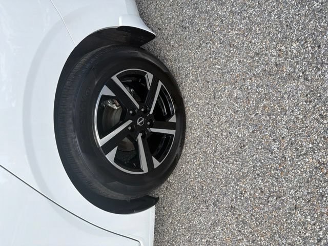 Certified 2025 Nissan Sentra SV FWD image 9