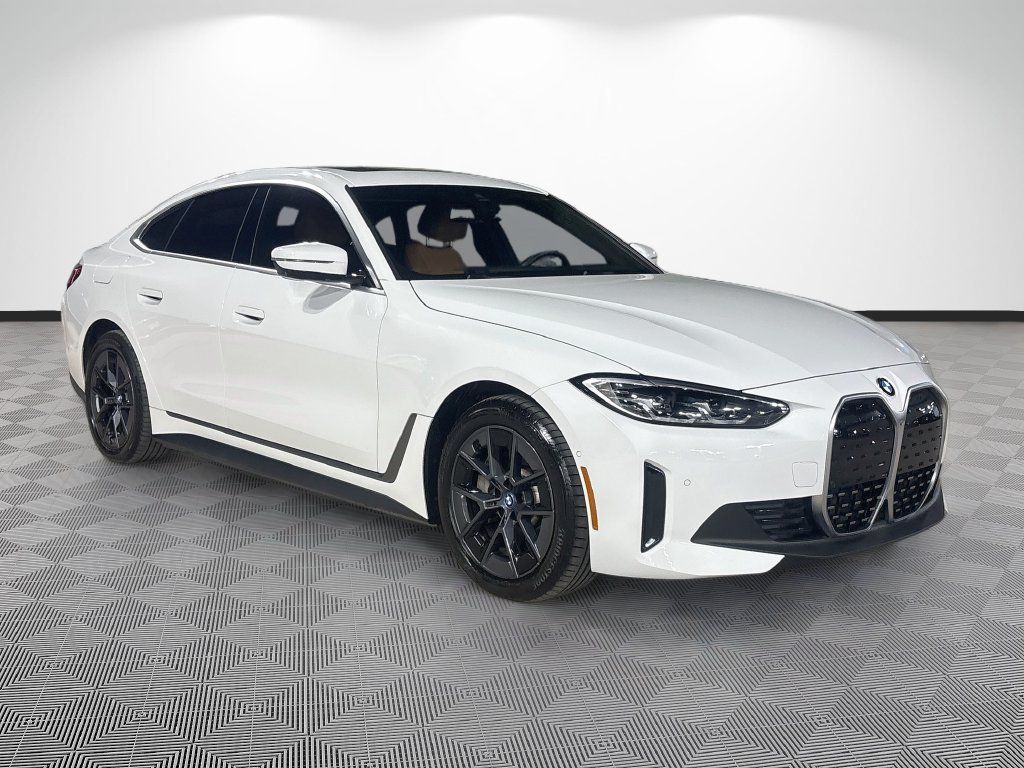 Used 2024 BMW i4 eDrive35 w/ Premium Package RWD image 2