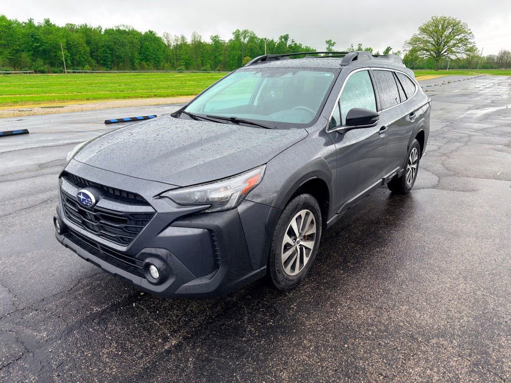 Used 2024 Subaru Outback Premium AWD/4WD image 16