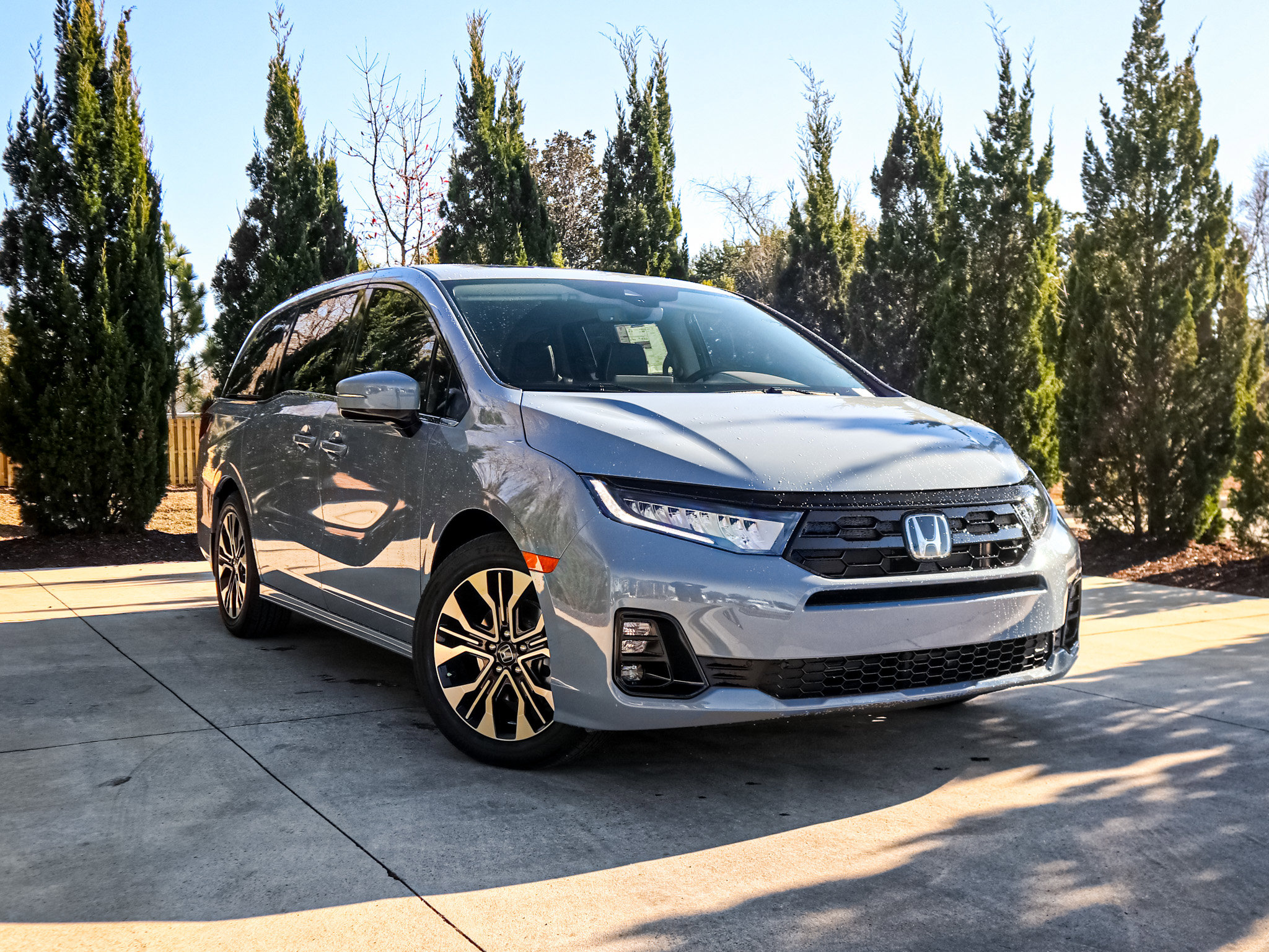 New 2026 Honda Odyssey Elite image 2