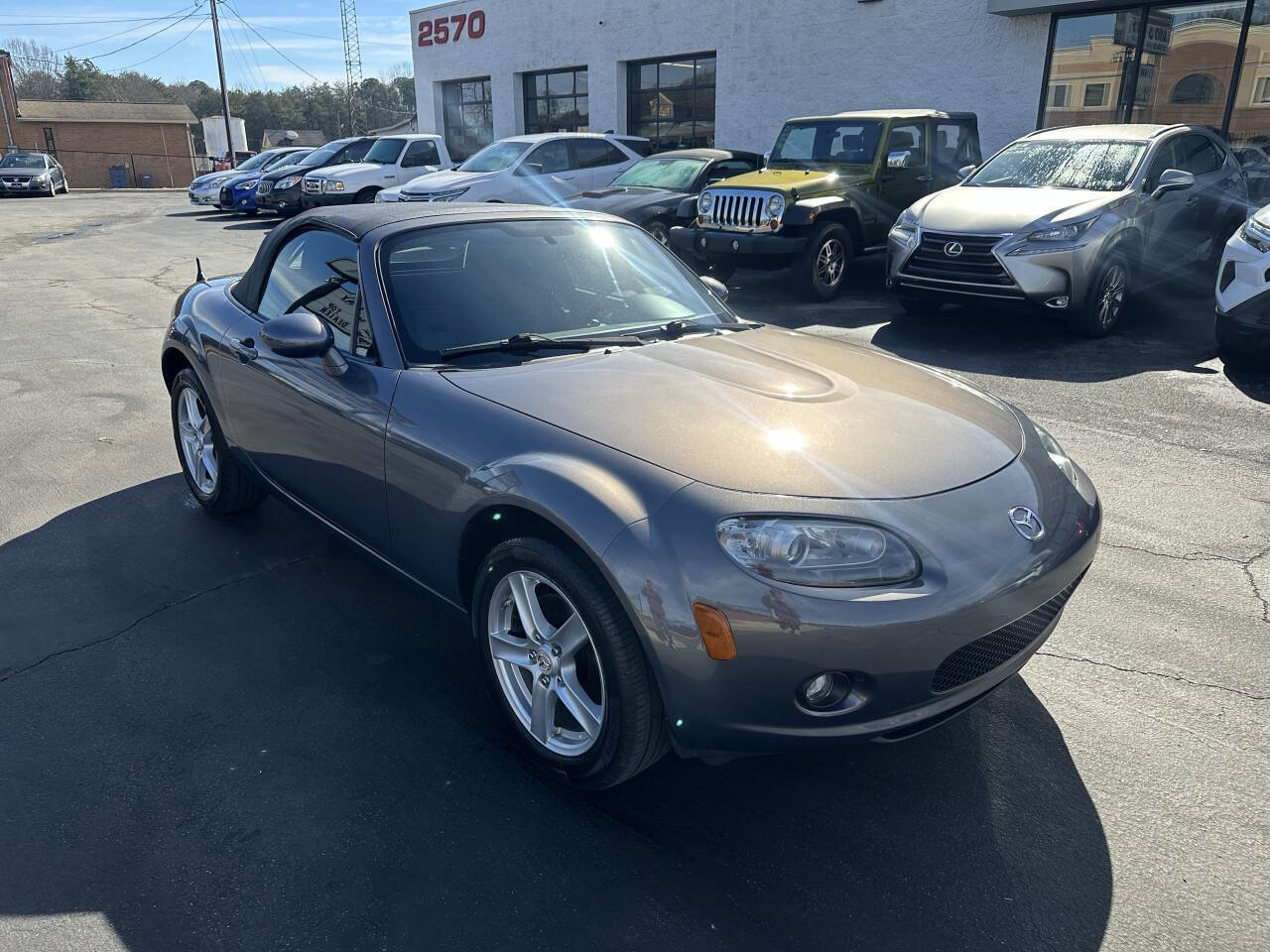 Used 2008 MAZDA MX-5 Miata Sport image 3