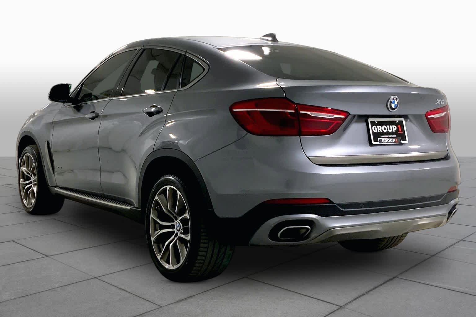 Used 2018 BMW X6 sDrive35i RWD image 11