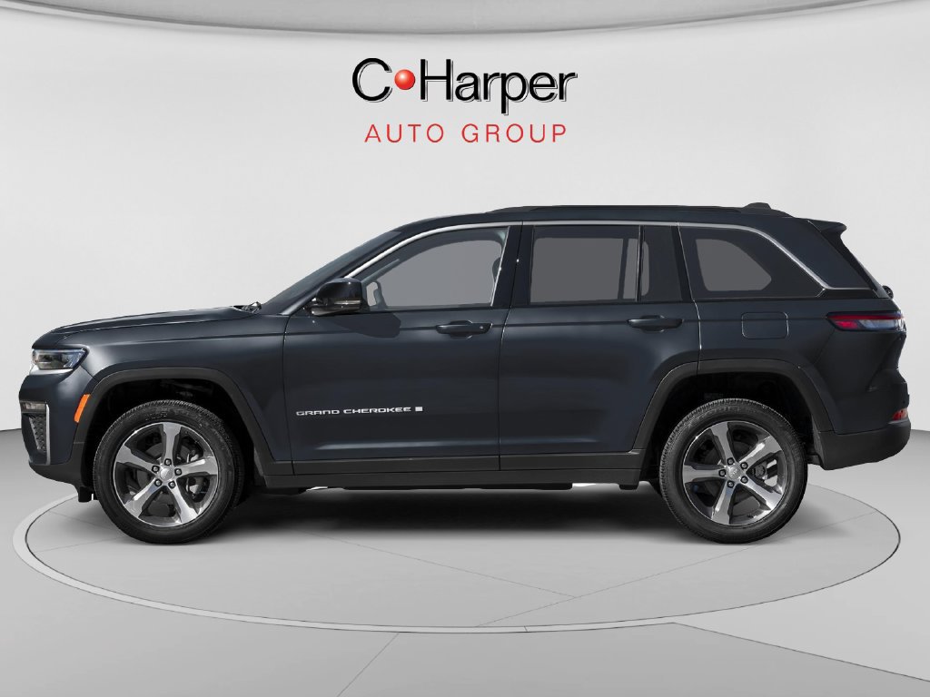 New 2027 Jeep Grand Cherokee Altitude AWD/4WD image 3
