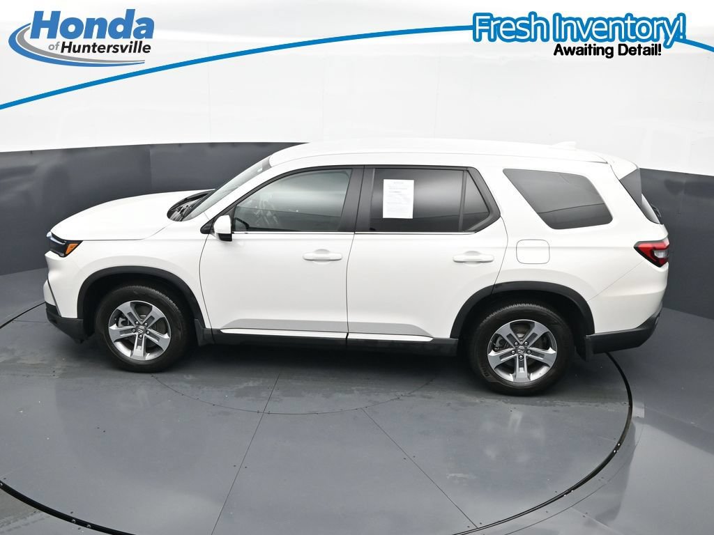 Used 2025 Honda Pilot EX-L image 18