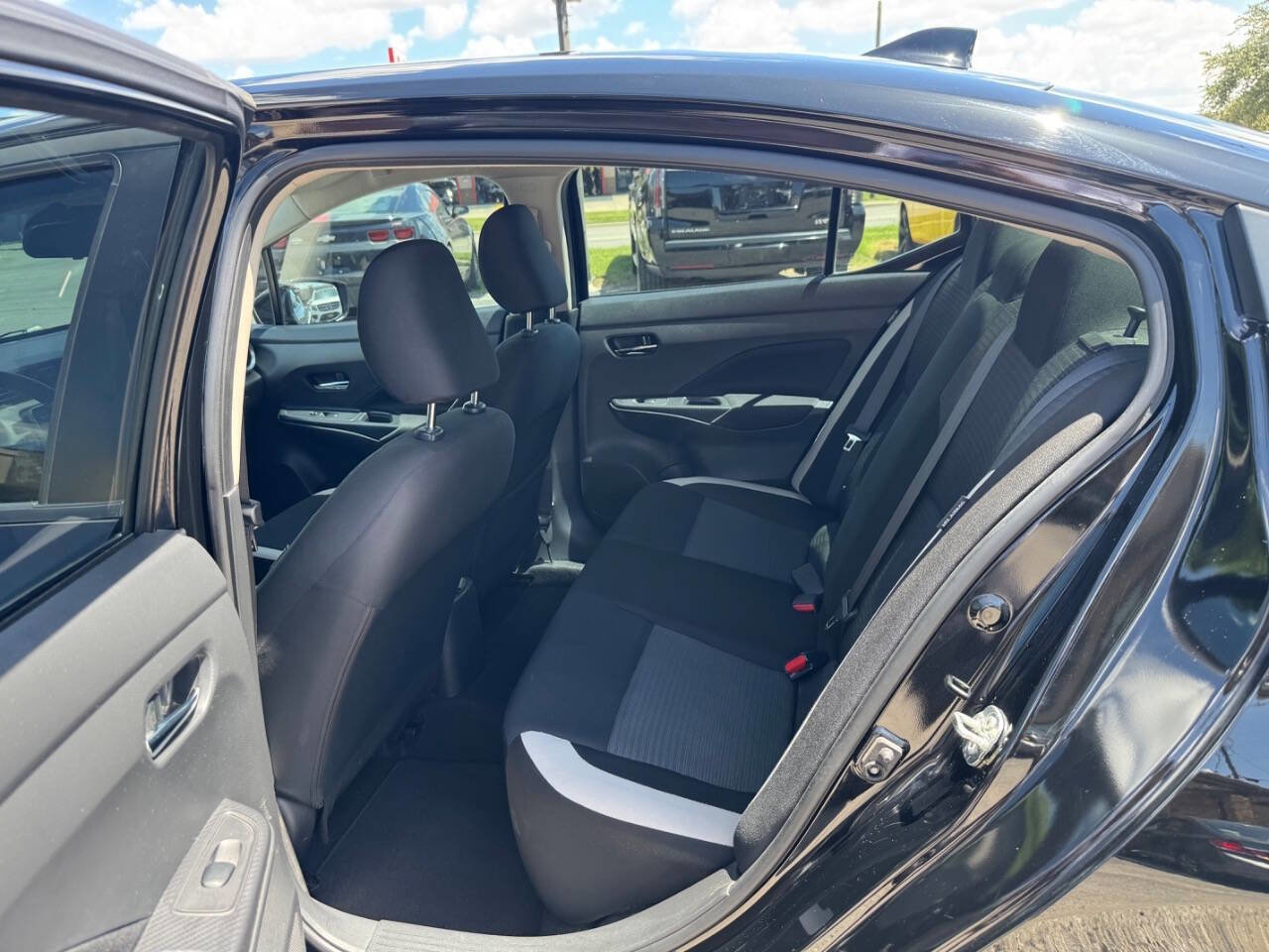 Used 2021 Nissan Versa SV image 12