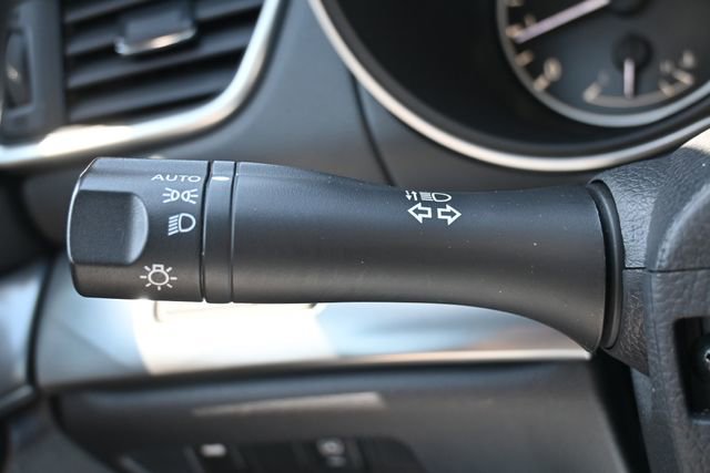 Used 2023 Nissan Maxima SL FWD image 38