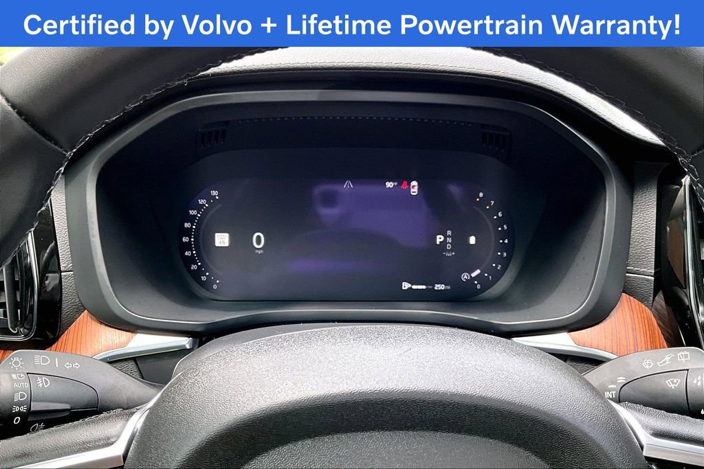 Certified 2023 Volvo XC60 B5 Ultimate w/ Protection Package Premier AWD/4WD image 28