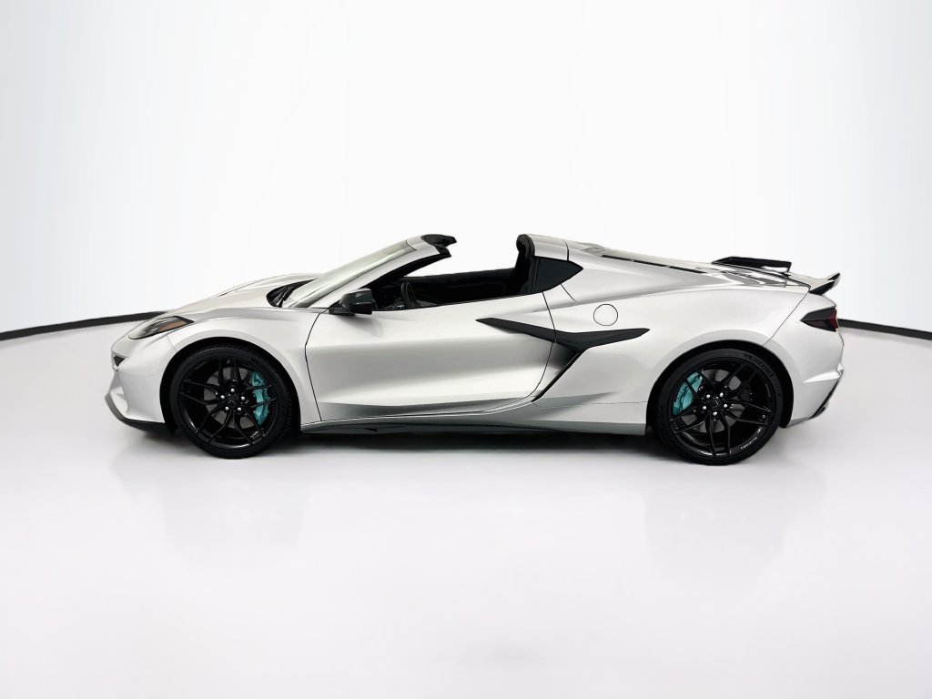 Used 2026 Chevrolet Corvette Z06 RWD image 8