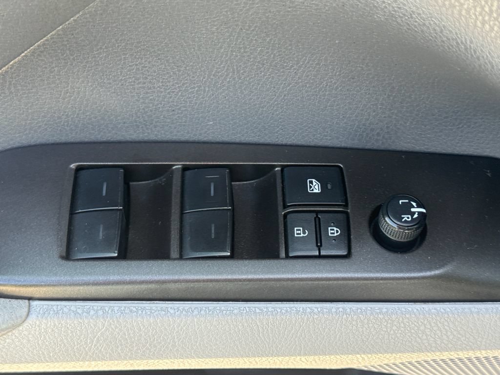 Used 2023 Toyota Camry LE FWD image 14