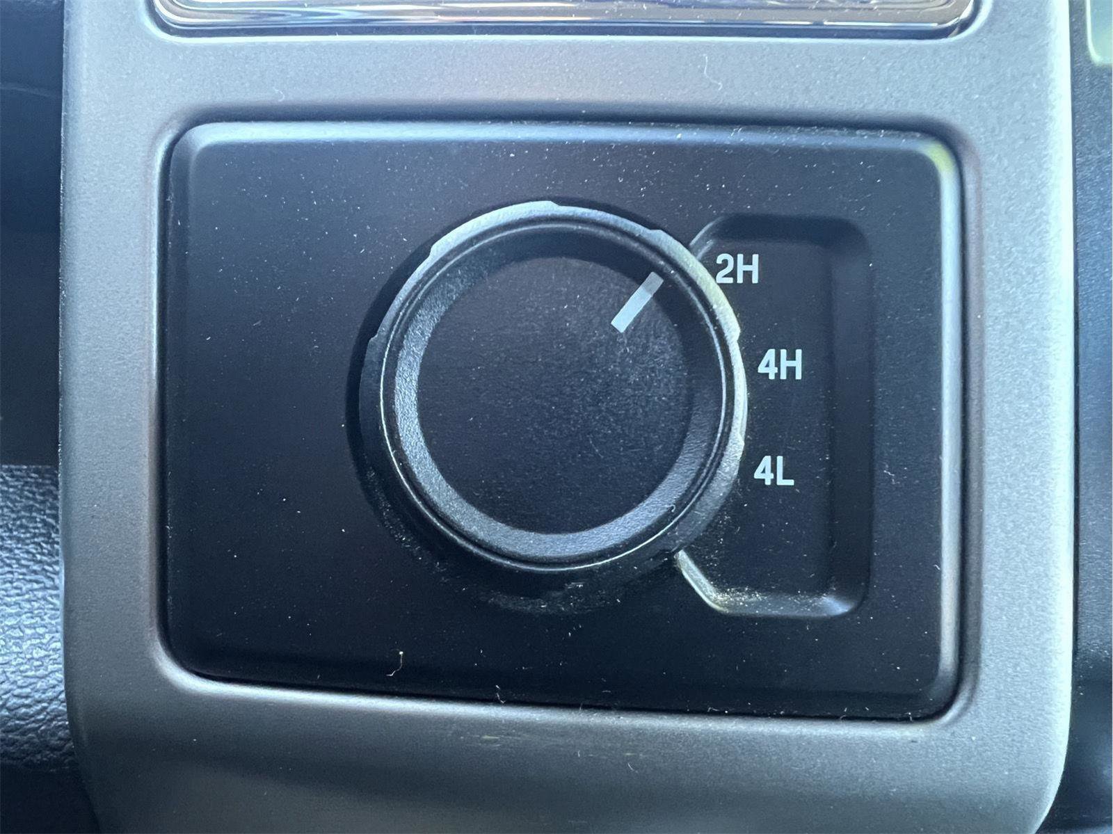 Used 2018 Ford F350 Lariat w/ Lariat Ultimate Package image 25