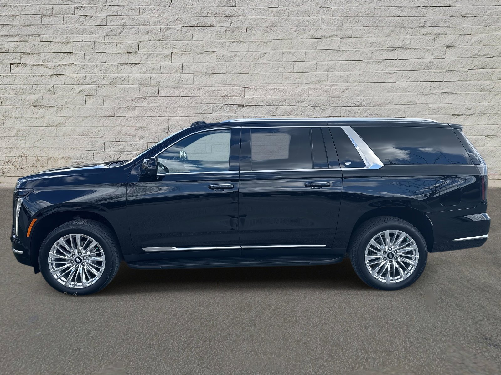 Certified 2025 Cadillac Escalade ESV Premium Luxury video 2