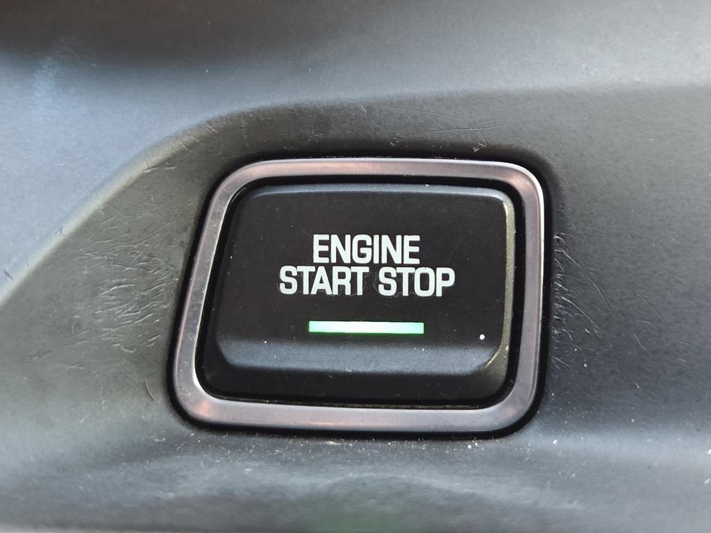 Used 2018 Chevrolet Camaro SS RWD image 30