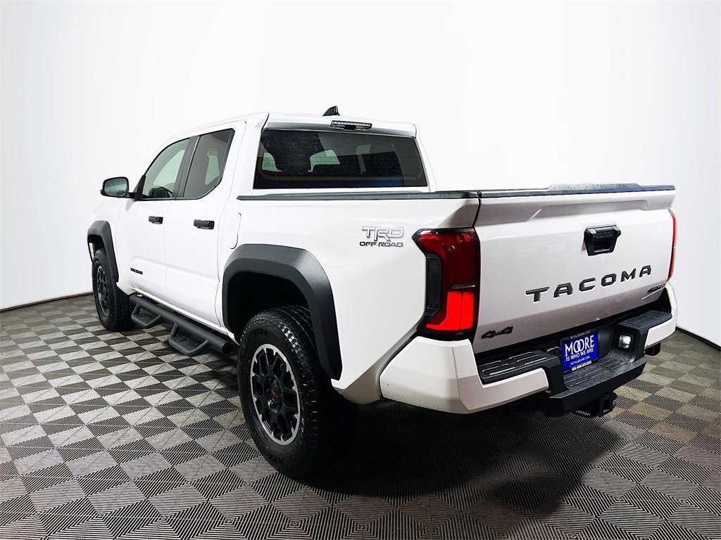 Certified 2024 Toyota Tacoma TRD Off-Road image 6