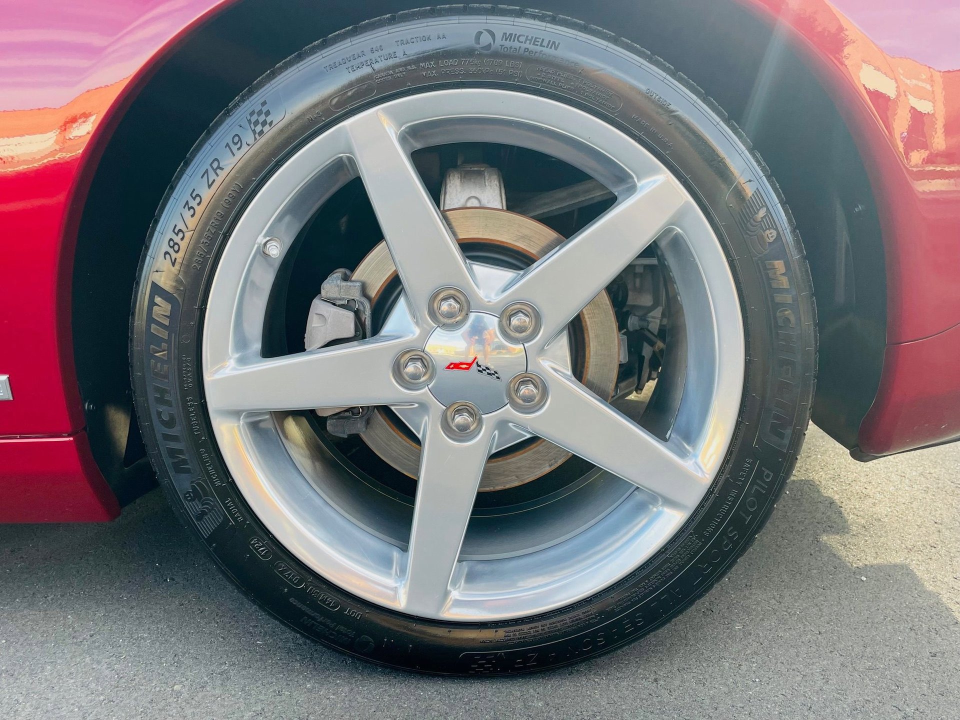 Used 2006 Chevrolet Corvette Convertible w/ Preferred Equipment Group RWD image 26